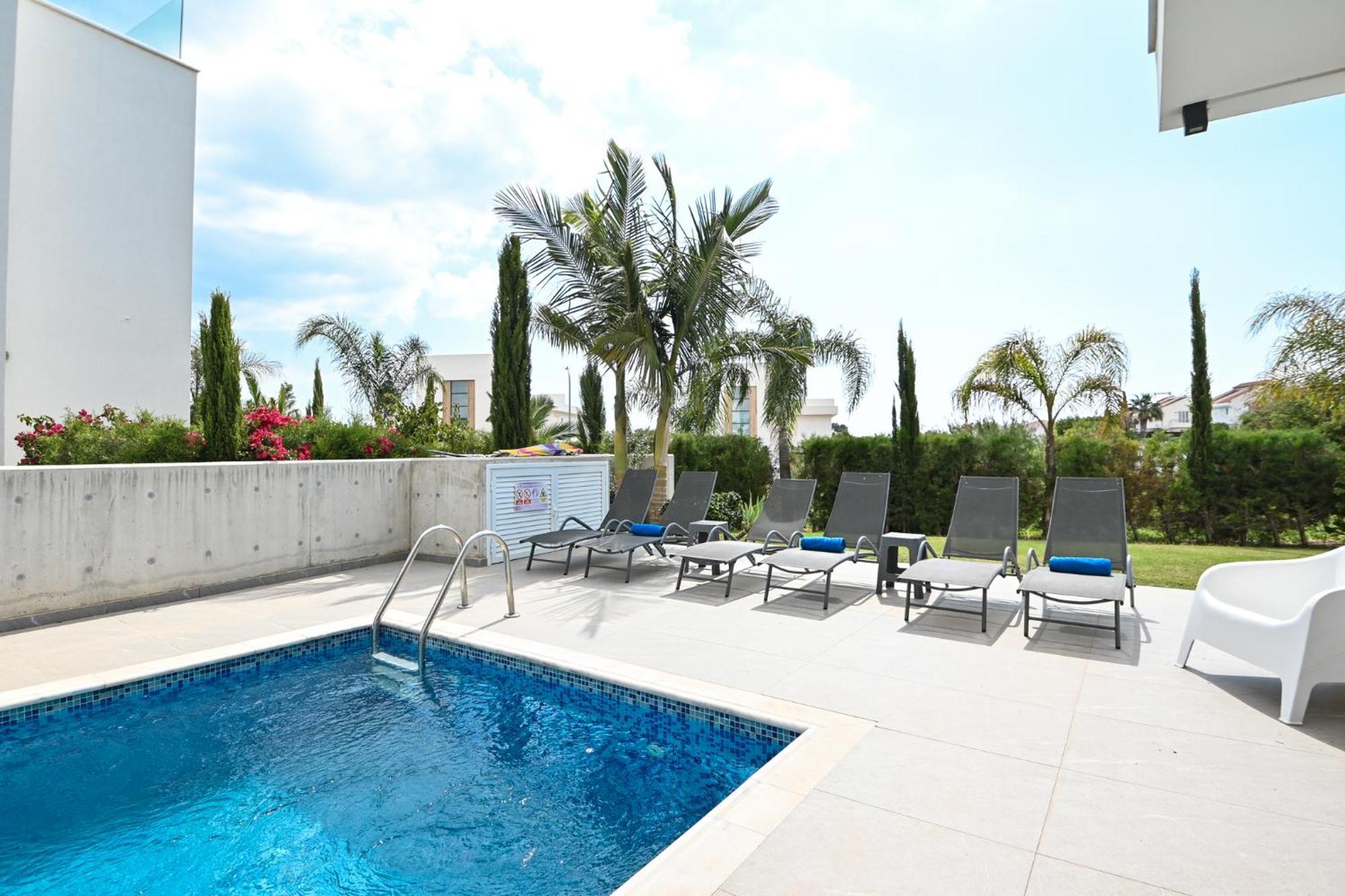 By The Beach Villa 12 Protaras Exterior photo
